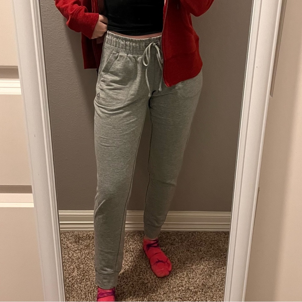 Super stretchy Reebok joggers